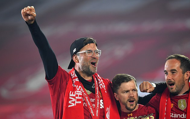 与中卫形成 与中卫形成